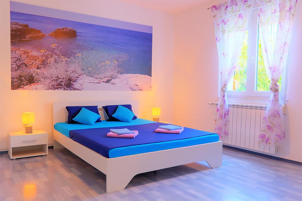 Luxury Art * Pula